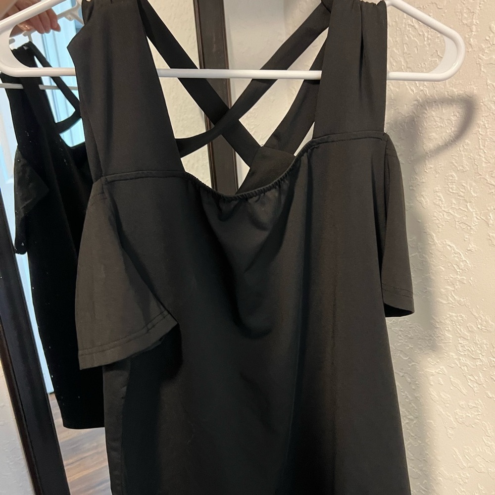 Size medium cold shoulder top excellent condition